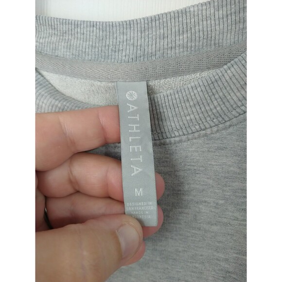 Athleta Woman M Yoga Back Toe Grey Sweatshirt LS Activewear Workout Gym - Picture 4 of 12